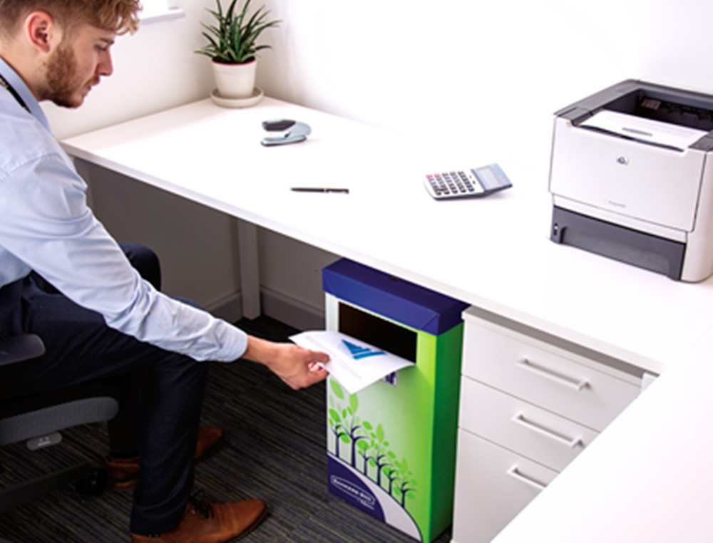 CONTENEDOR PAPELERA RECICLAJE FELLOWES CARTON DOBLE 100% RECICLADO MONTAJE MANUAL ENTRADA SUPERIOR 69 LITROS