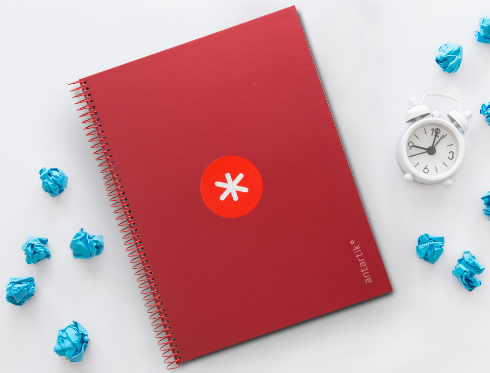 CUADERNO ESPIRAL A4 MICRO ANTARTIK TAPA FORRADA80H 90 GR HORIZONTAL 1 BANDA 4 TALADROS COLOR FRAMBUESA