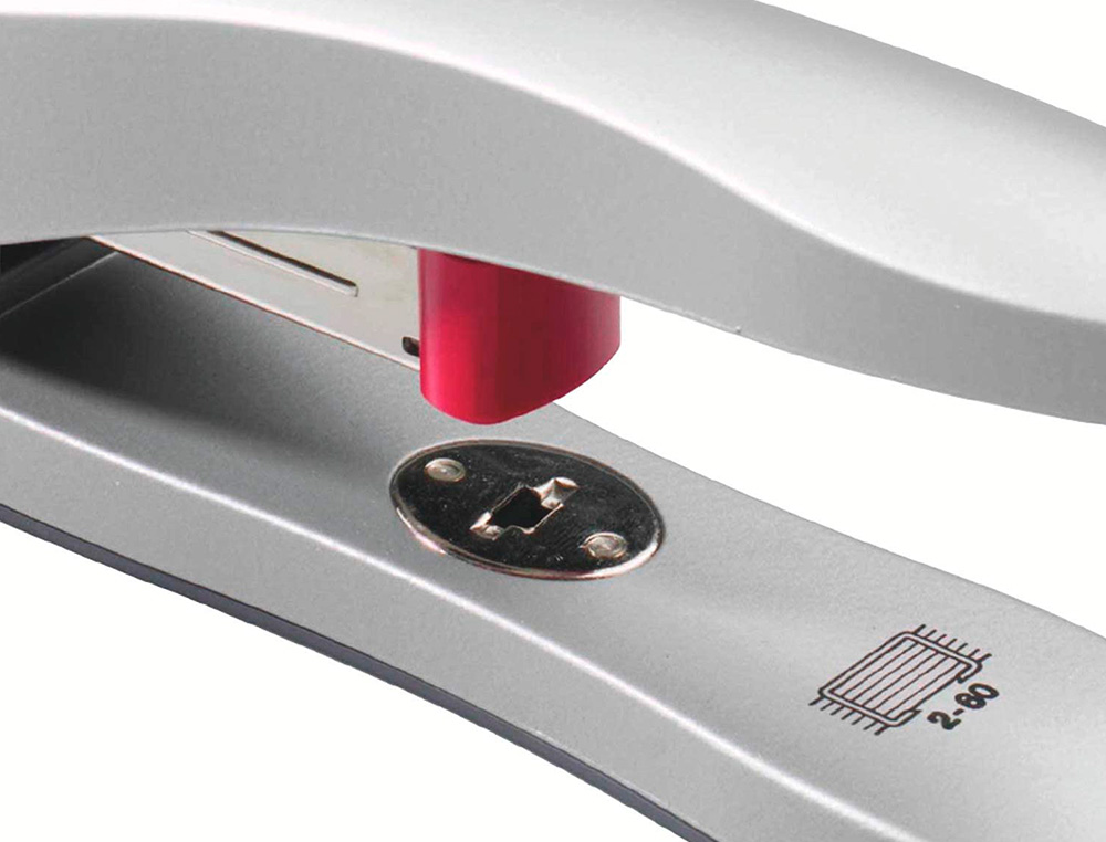 GRAPADORA REXEL ODYSSEY METALICA CAPACIDAD DE GRAPADO 60 HOJAS USA GRAPAS ODYSSEY COLOR PLATA