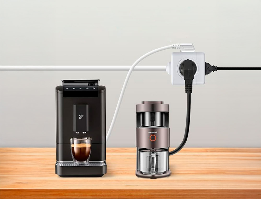 REGLETA Q-CONNECT DE CUBO ENCHUFE MULTIPLE POWER CUBE 5 EN 1 CABLE DE 1,4 MT 5 TOMAS DE CORRIENTE 75X75X112MM