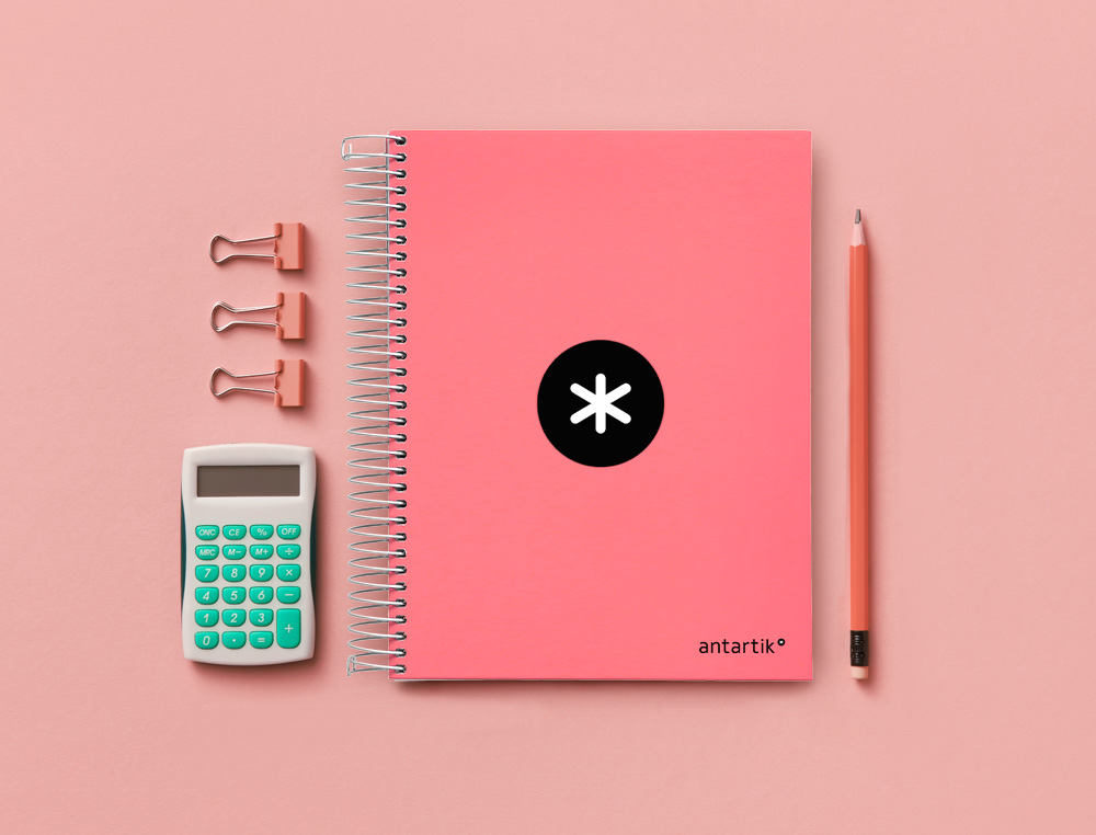 CUADERNO ESPIRAL A5 MICRO ANTARTIK TAPA FORRADA120H 90 GR CUADRO 5 MM 5 BAND 6 TALADROS COLOR CORAL